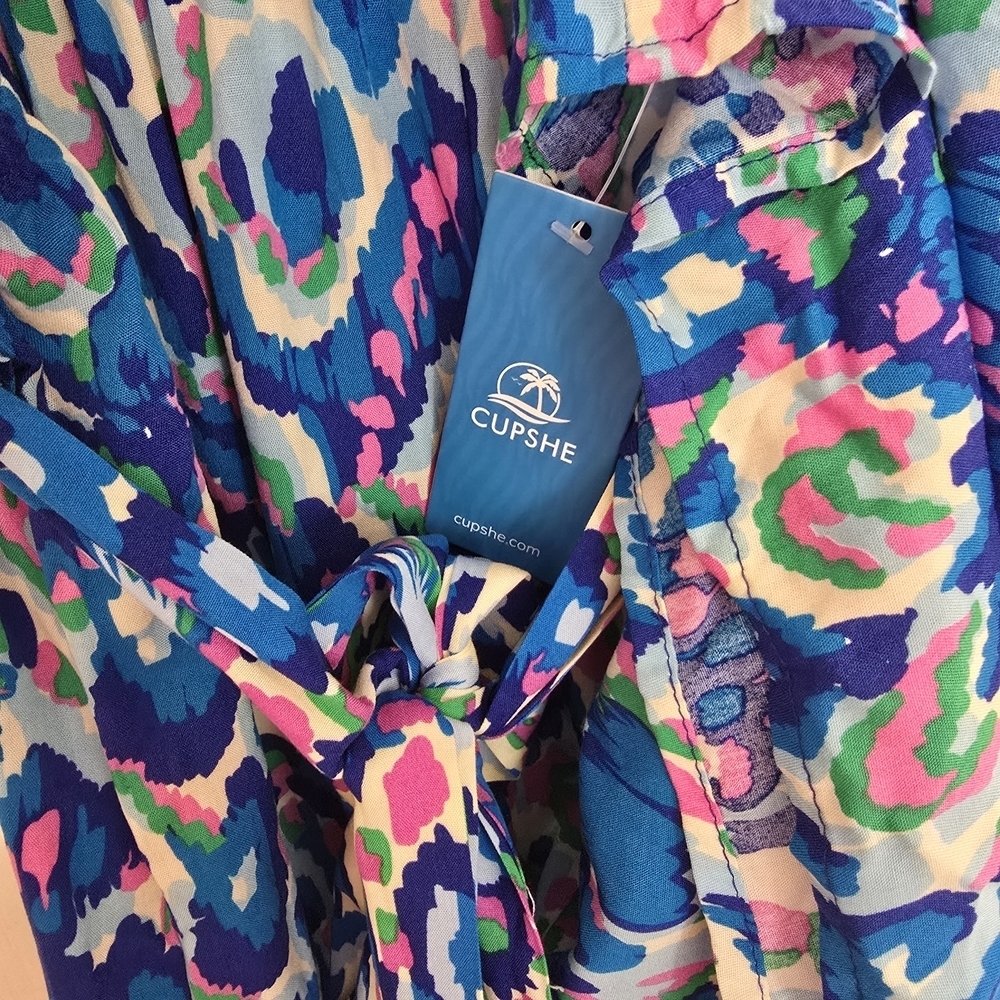 NWT Cupshe AbstractcVibrant Blue Green Pink Shorts Romper - Picture 2 of 3